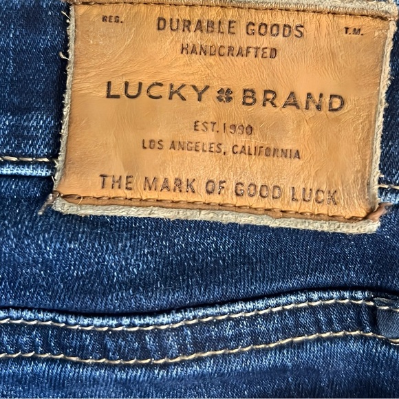 Bella Swan Style Lucky Brand Sweet Straight Mid Rise Dark Wash Women’s Size 12 - Picture 10 of 11